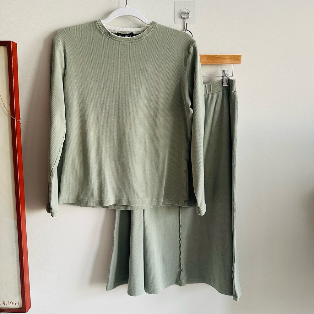 Chic Sage Women's Skirt Set